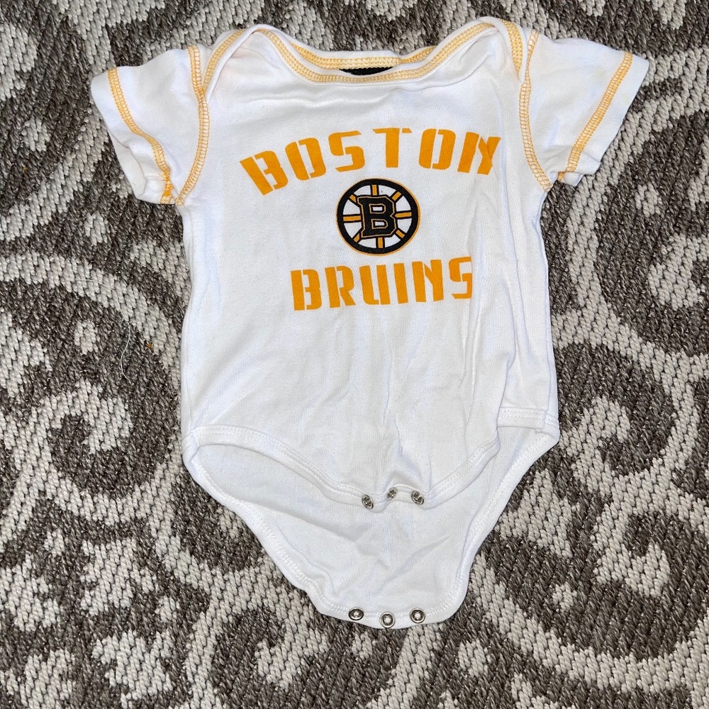 NHL Boston Bruins Hockey Onesie